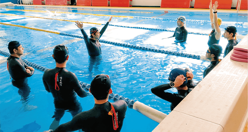 ウェットスーツ